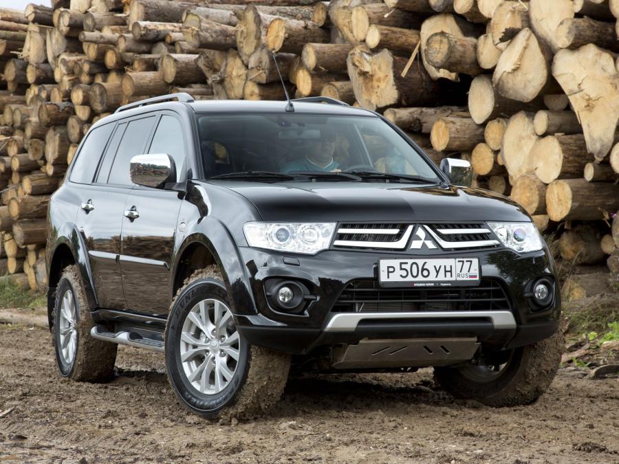  Mitsubishi Pajero Sport 2013 года  (фото 6 из 34)